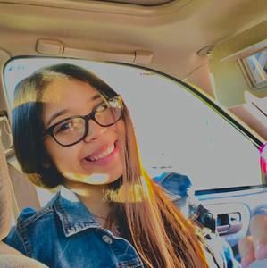 Meet your Posher, Coralys